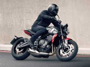 Recall da Triumph Trident: defeito pode levar moto a cair quando estacionada