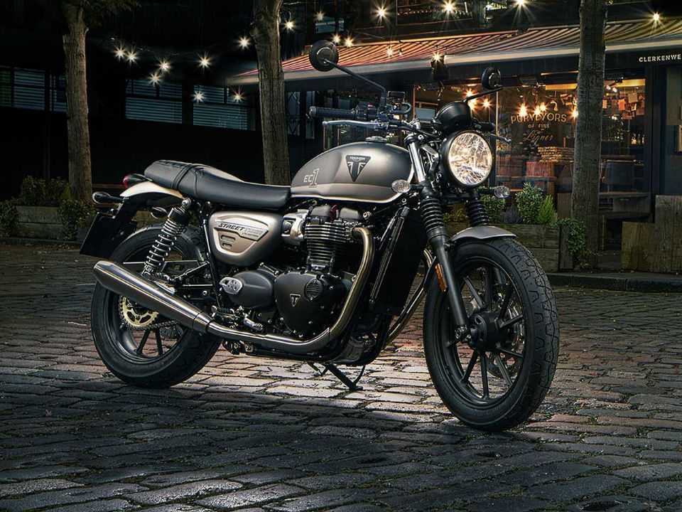 TriumphStreet Twin 2022 - 3/4 frente