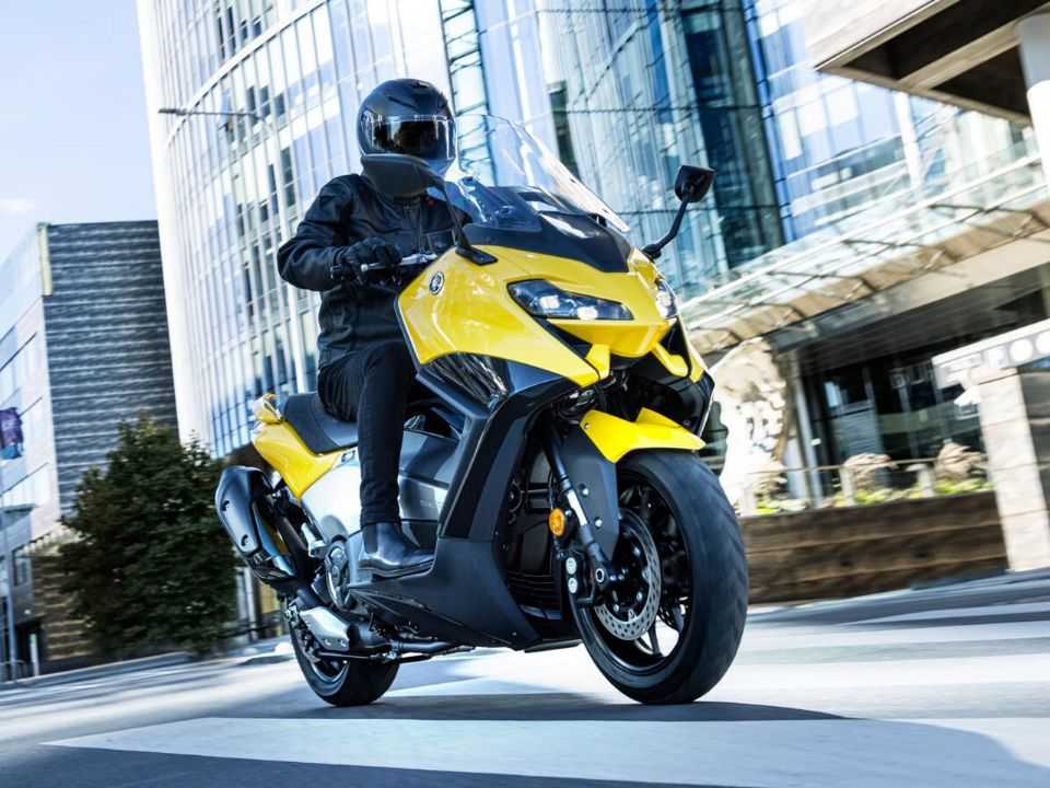 Yamaha TMax 2022