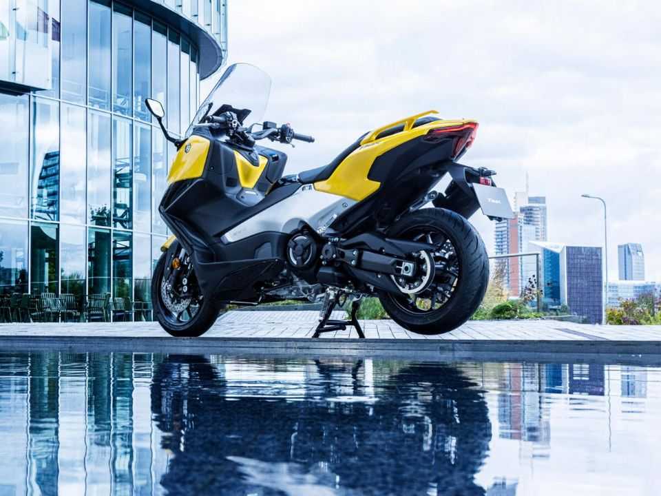 Yamaha TMax 2022