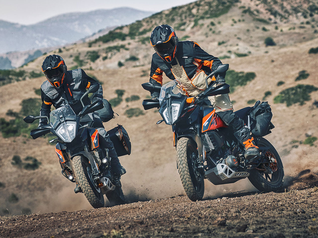 KTM390 Adventure 2022 - 3/4 frente