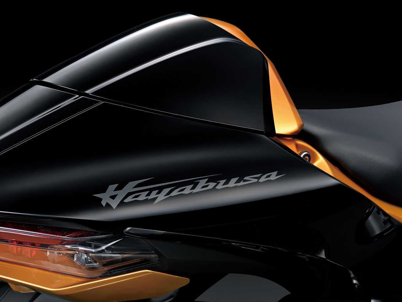 SuzukiHayabusa 2022 - escapamentos