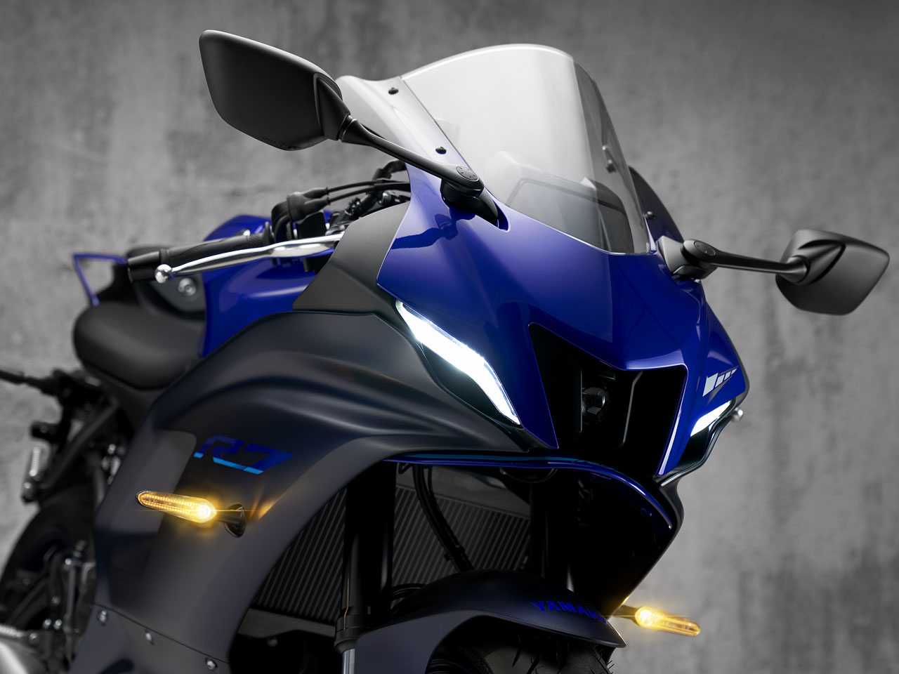 YamahaR7 2022 - faris