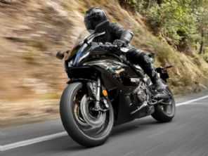 YamahaR7