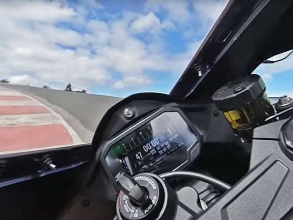 Kawasaki ZX-10R no Test Ride Virtual do Salão Duas Rodas