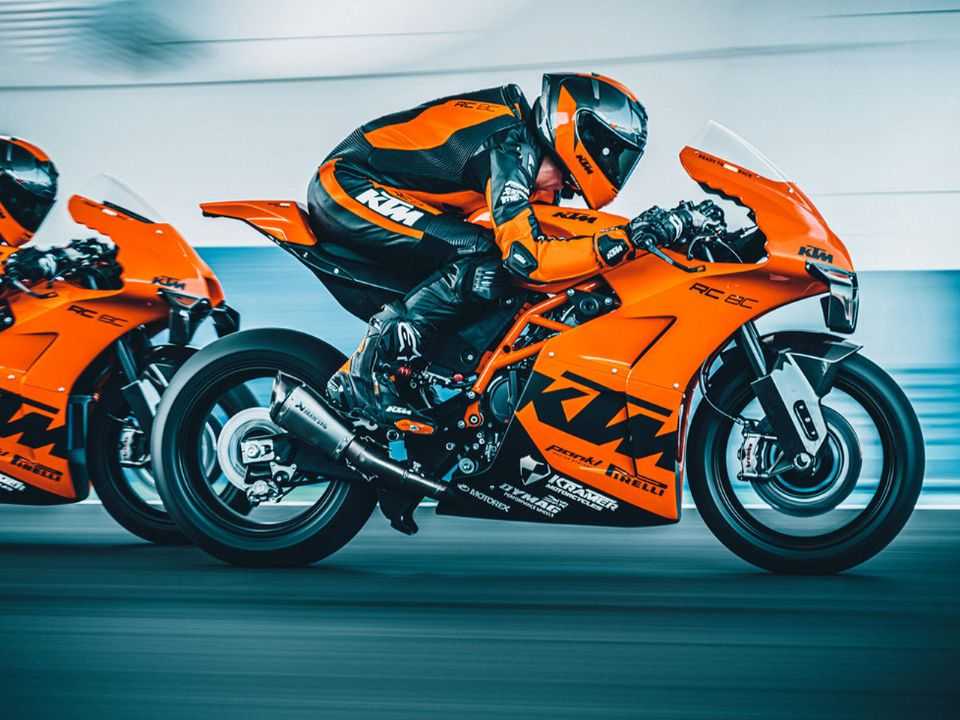 KTM lança a esportiva para pista RC 8C com preço na casa dos R