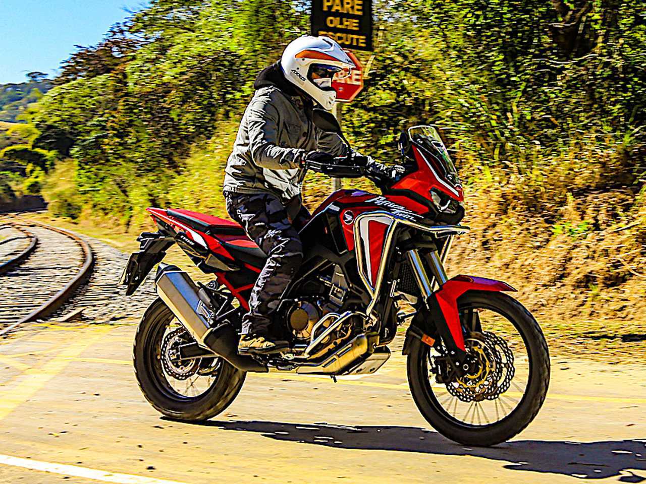 HondaCRF 1100L Africa Twin 2021 - 3/4 frente