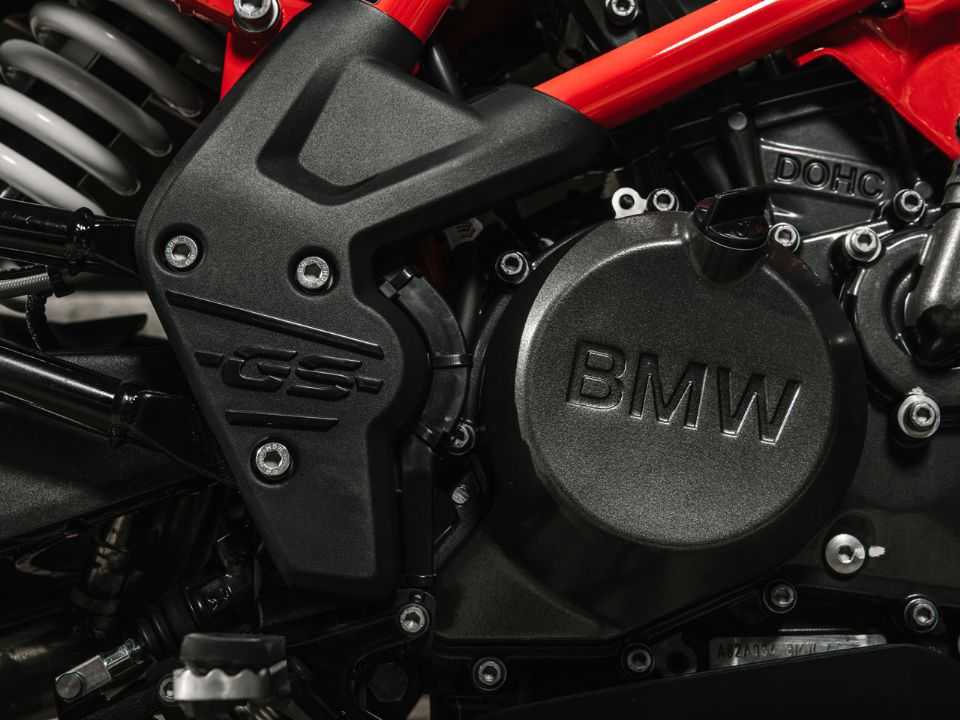 BMWG 310 GS 2021 - acelerador