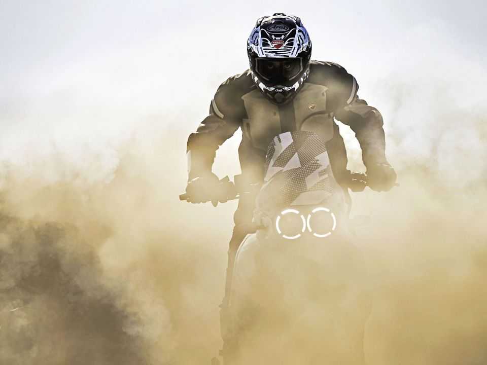 DucatiDesertX 2022 - frente