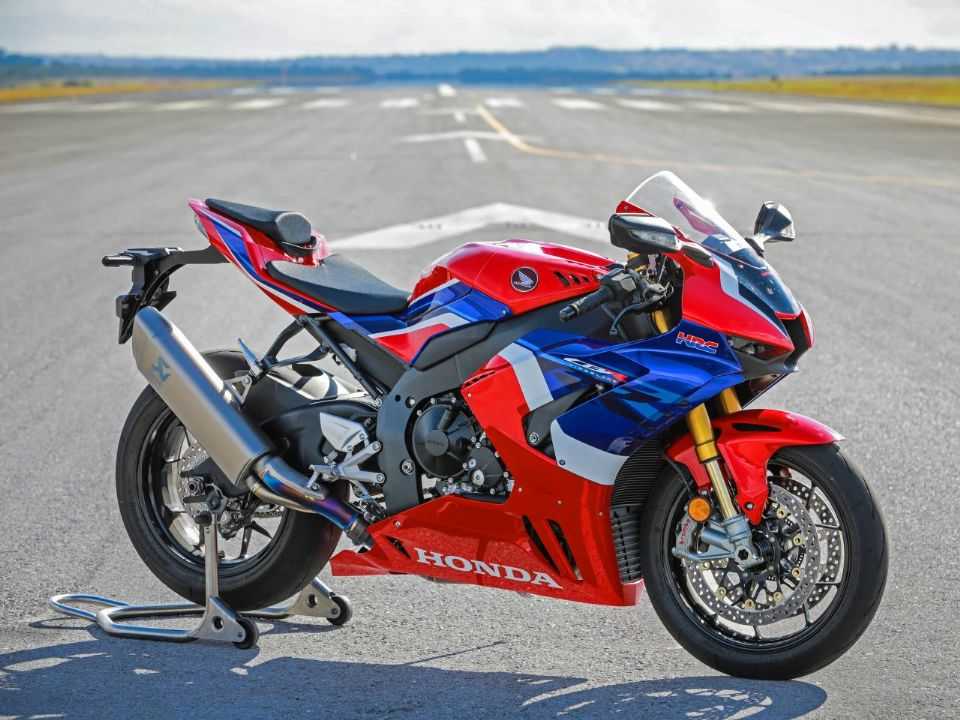 HondaCBR 1000RR 2022 - 3/4 frente