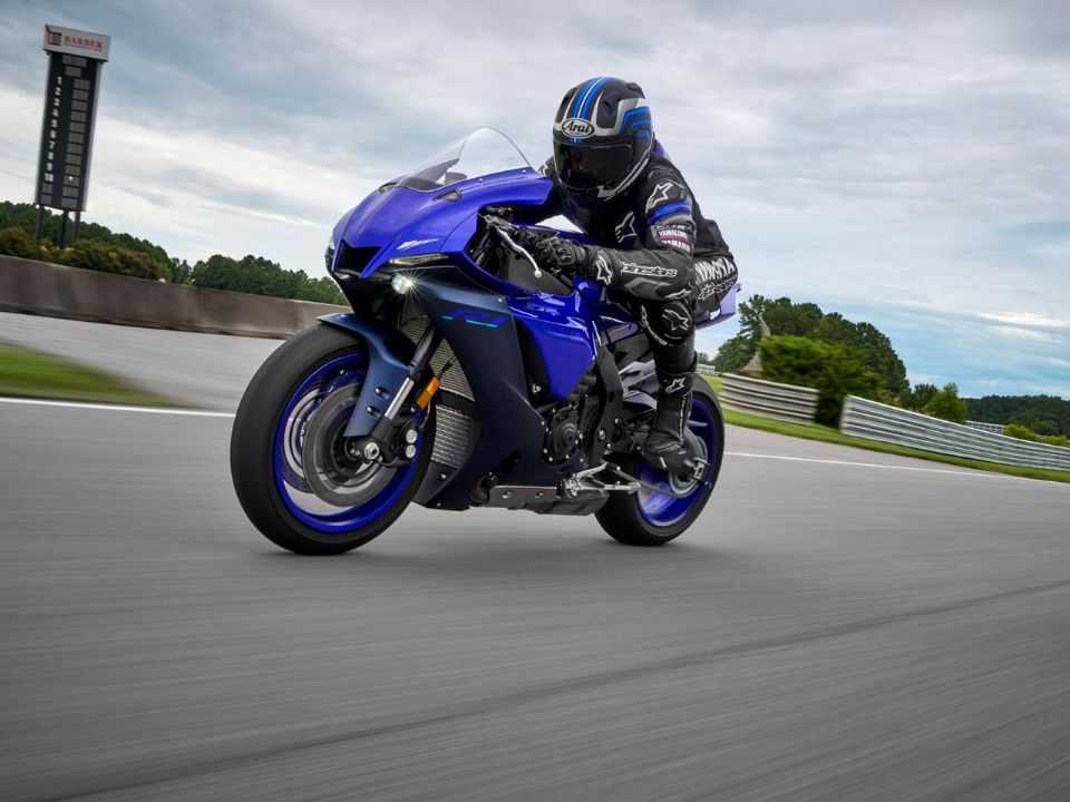 YamahaR1