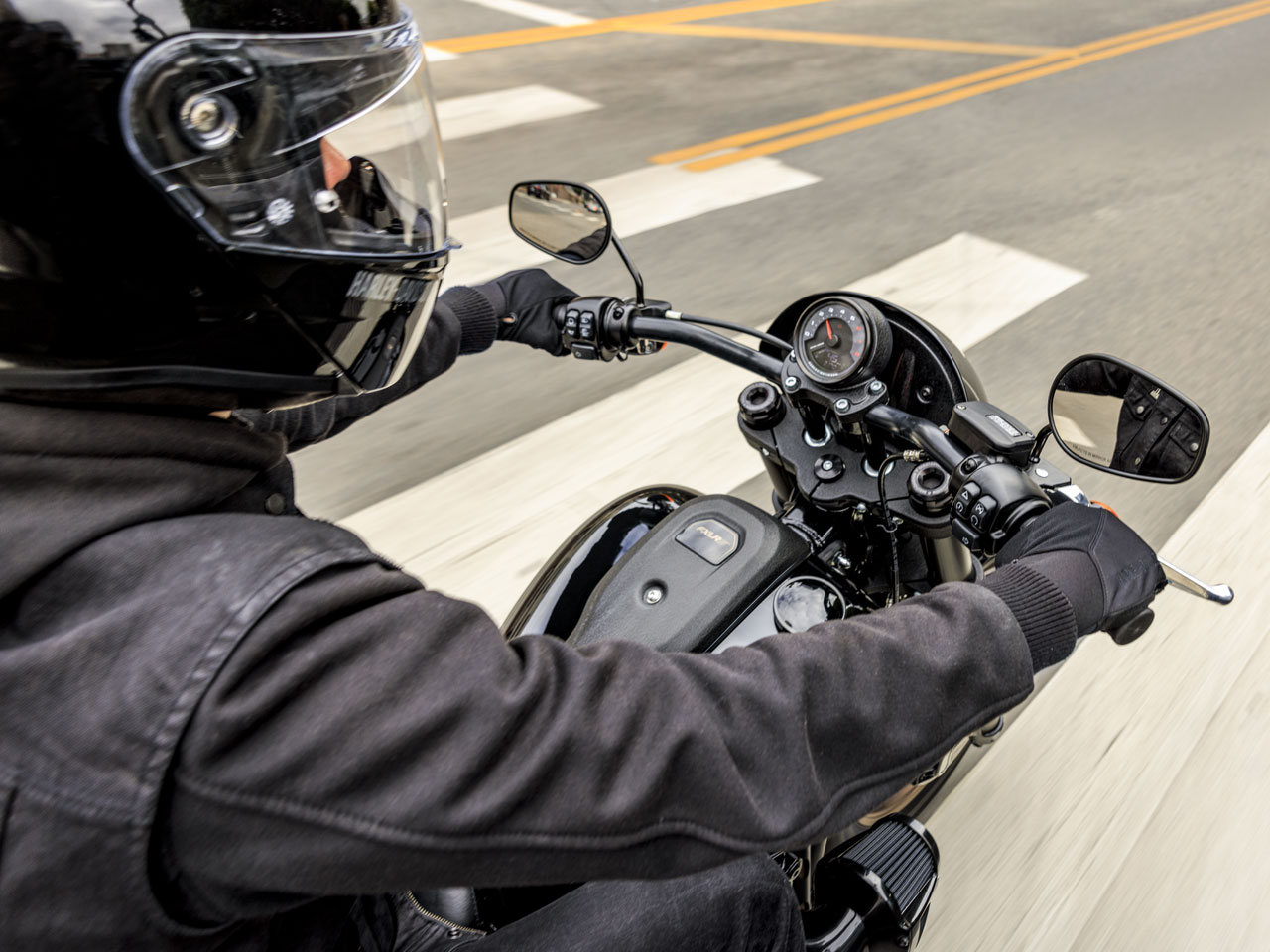 Harley-DavidsonLow Rider 2022 - painel