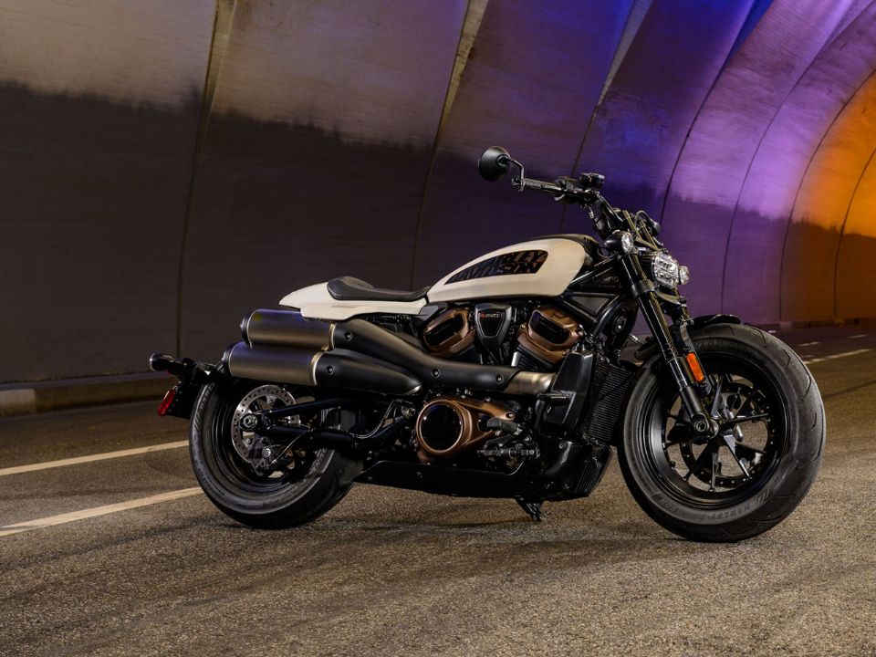 Harley-Davidson Sportster S com nova colorao