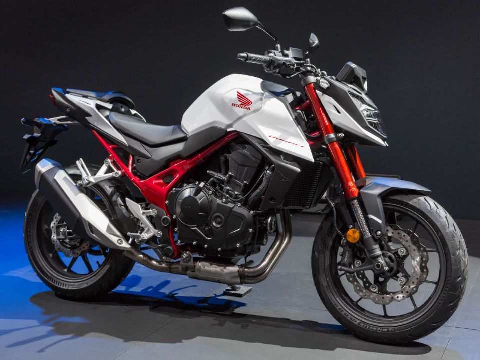 Honda CBX 750 F, a lendária '7 Galo'; veja o vídeo