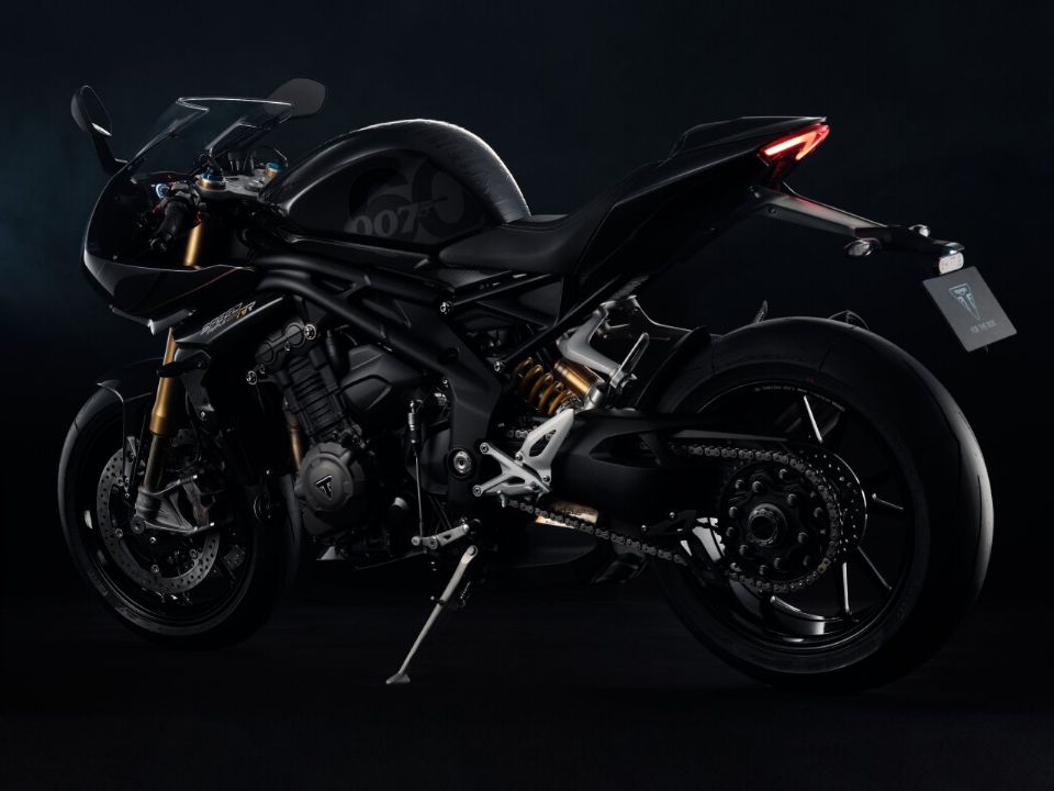 Triumph Speed Triple 1200 RR Bond Edition