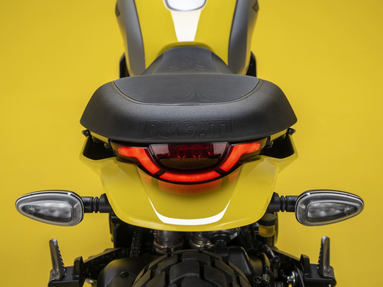 DucatiScrambler 2023 - traseira