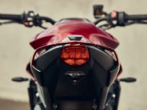 Triumph Street Triple 765 RS: naked de 130 cv estreia no Festival Interlagos