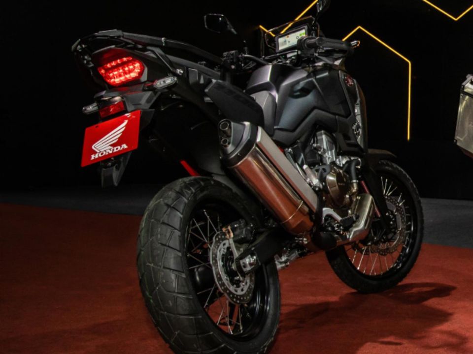 HondaCRF 1100L Africa Twin 2023 - 3/4 frente