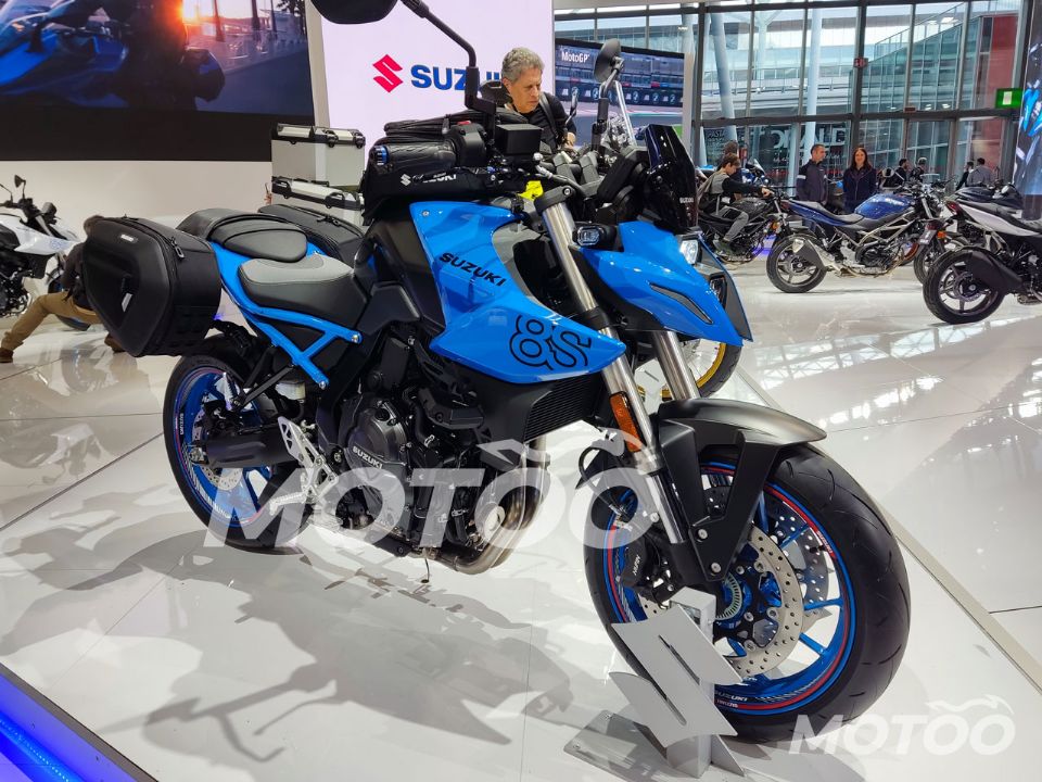 Suzuki GSX-800S 2023