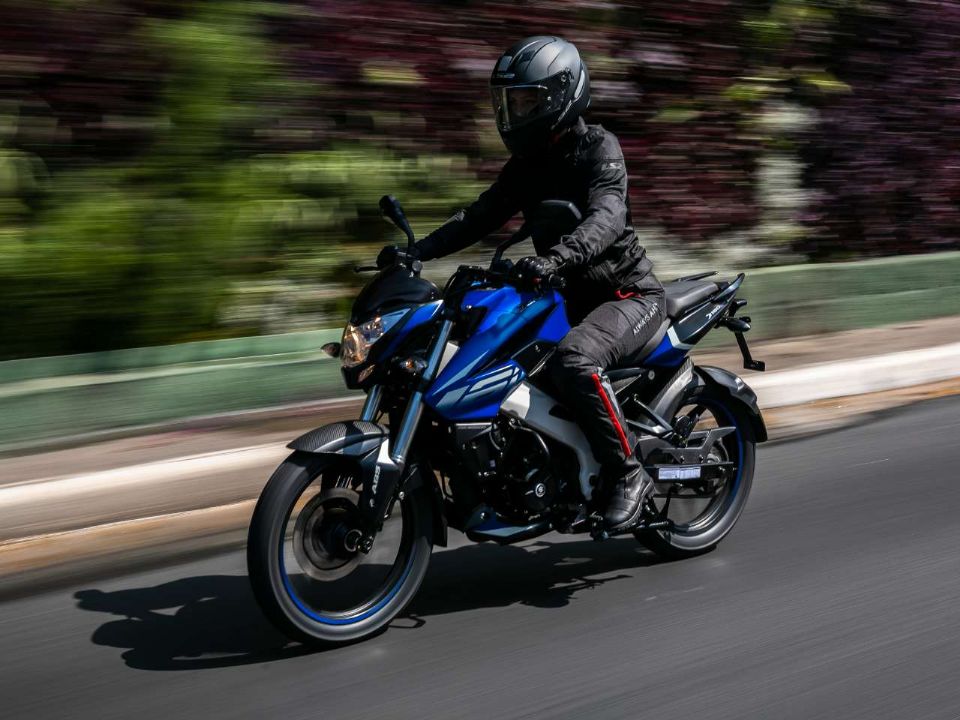 Bajaj Dominar 160 2023