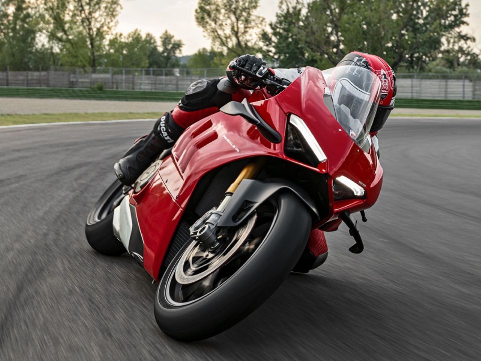 Ducati Panigale V4 S é a mais potente do Brasil