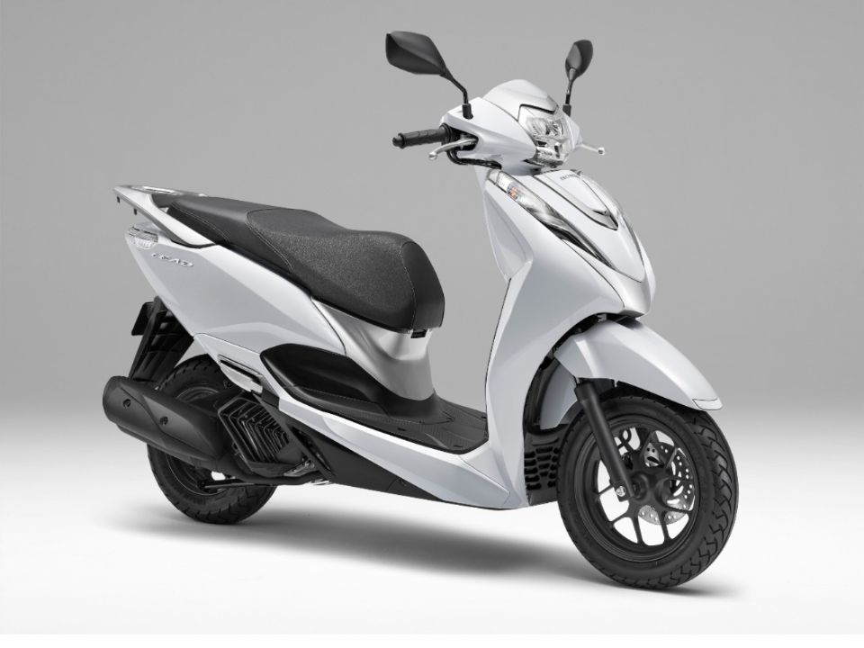 Honda Lead 125  atualizado no Japo