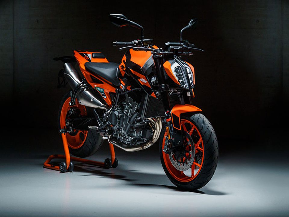 KTM 890 Duke 2022