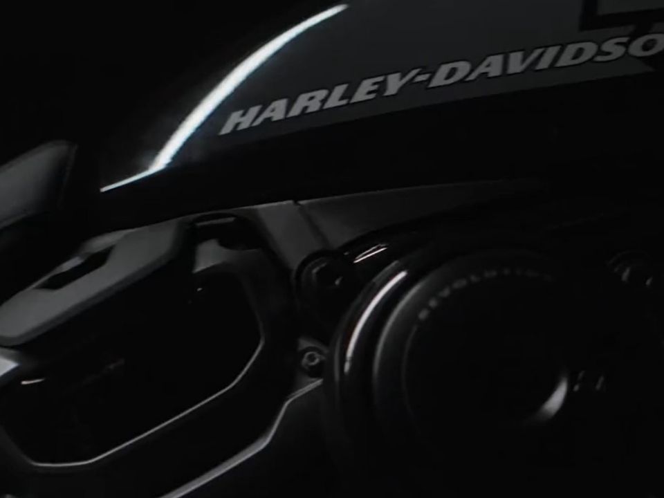 Detalhe da futura Harley-Davidson Sportster