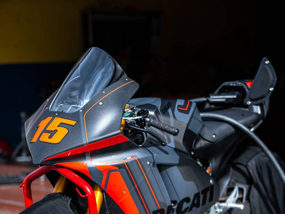 Ducati realiza testes com sua primeira moto elétrica, Mobilidade Estadão