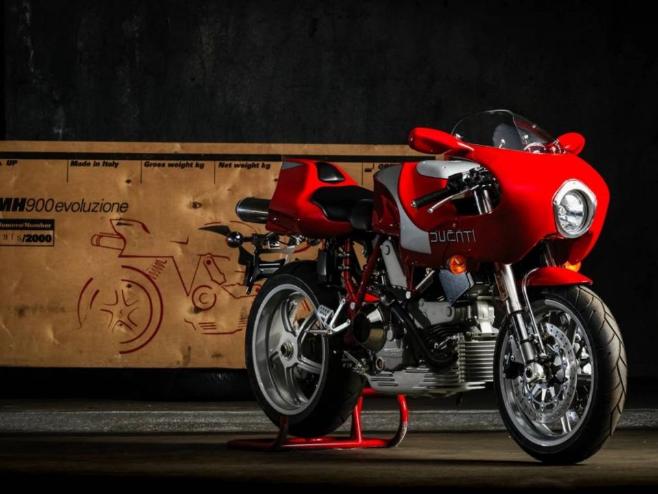 Ducati MH900e