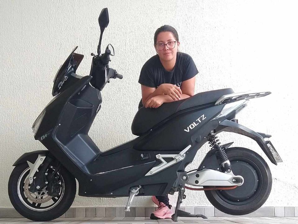 Teste: Moto elétrica da Voltz quer ser a 'funcionária do ano' dos  entregadores