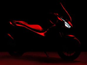 Honda prepara novo 'ADV 160' para briga com o Yamaha X-Force