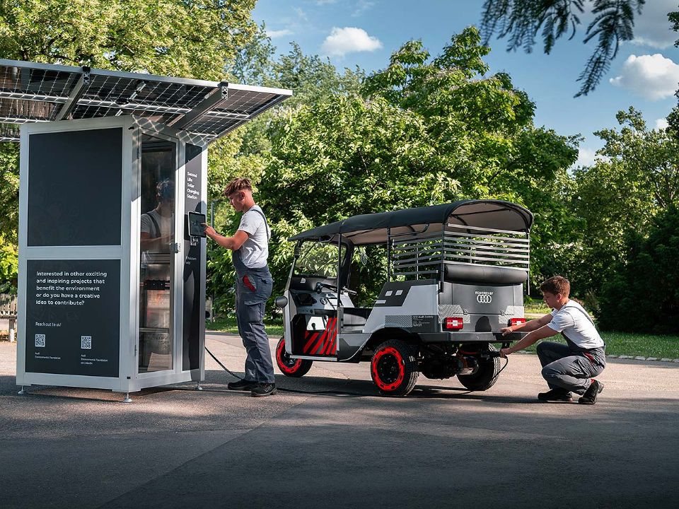 Riquixá elétrico é uma forma de reaproveitar as baterias utilizadas na gama Audi e-tron