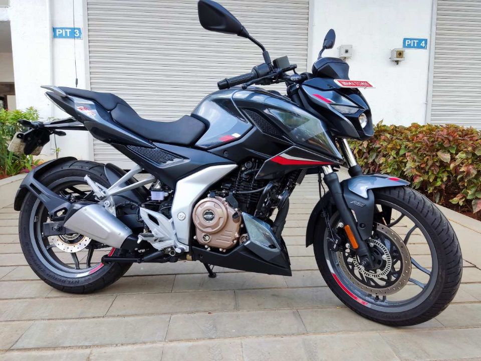 Bajaj Pulsar N250