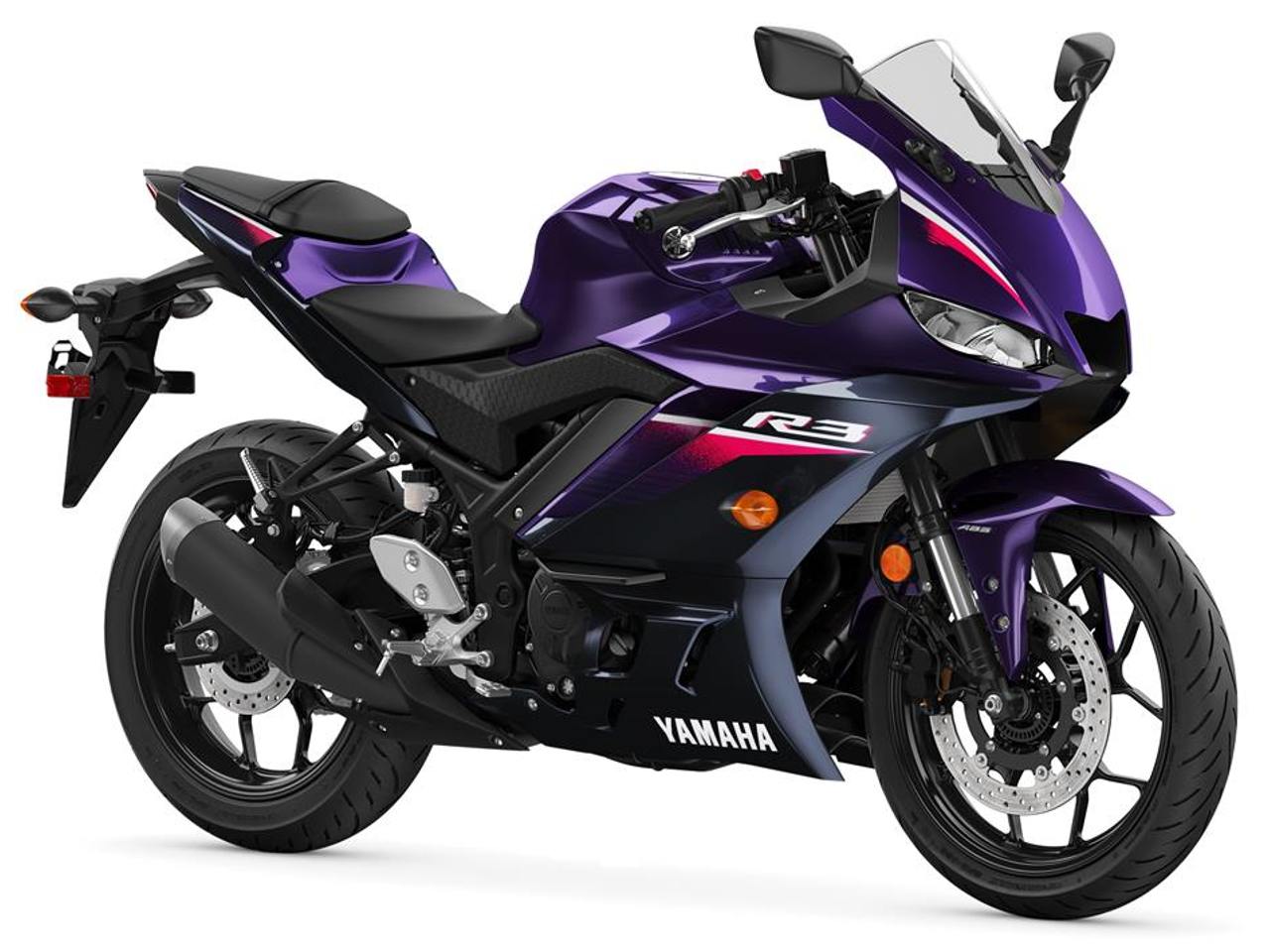 YamahaR3 2023 - 3/4 frente