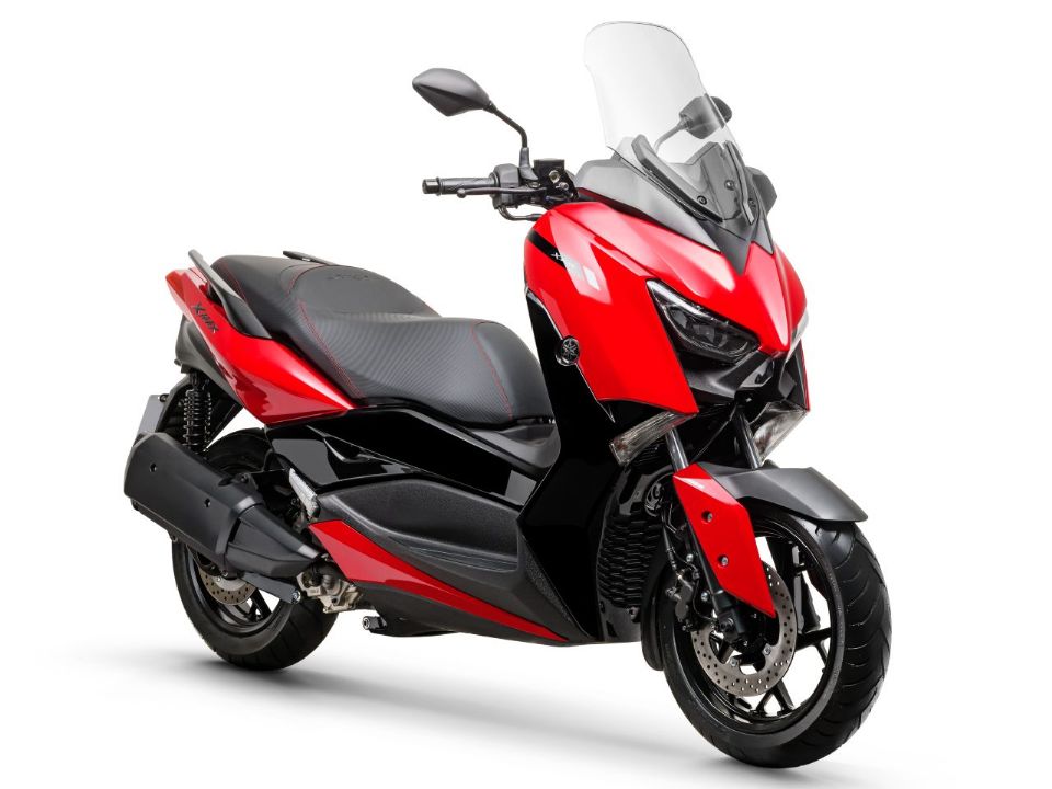 YamahaXMAX 2023 - 3/4 frente