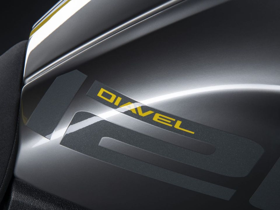 Ducati Diavel 1260 S  Black and Steel