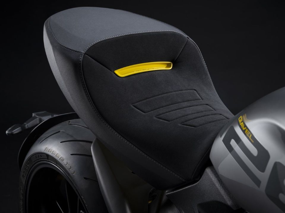 Ducati Diavel 1260 S  Black and Steel