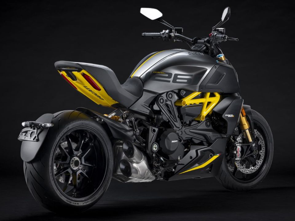 Ducati Diavel 1260 S Black and Steel