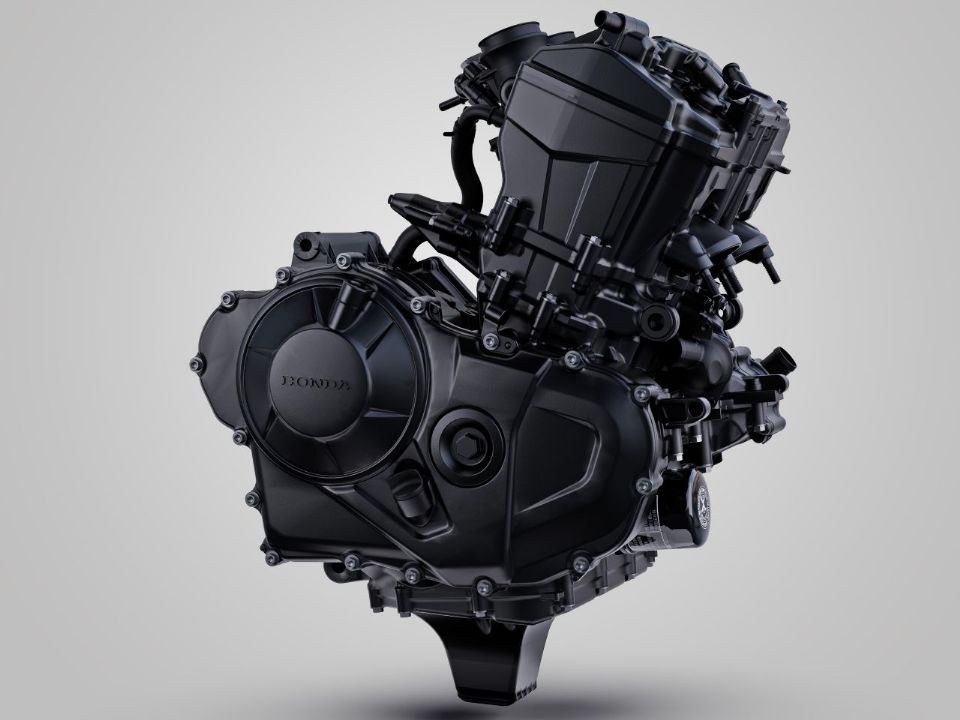 Novo motor bicilíndrico de 755 cc da Honda Hornet