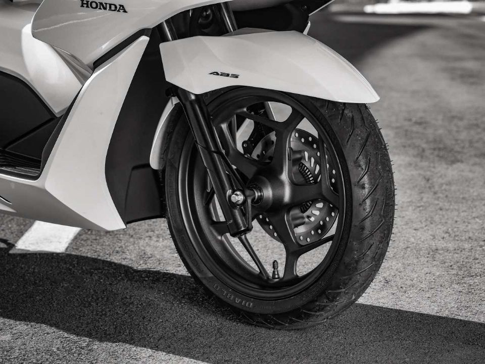 HondaPCX 160 2023 - rodas