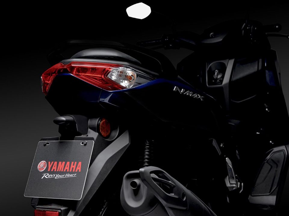 YamahaNMax 2022 - traseira