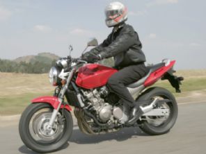 CB 600F Hornet