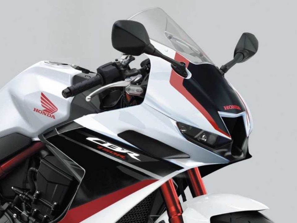 Honda CBR750R surge em projeção - MOTOO