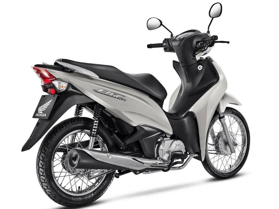 HondaBiz 110i 2023 - 3/4 traseira