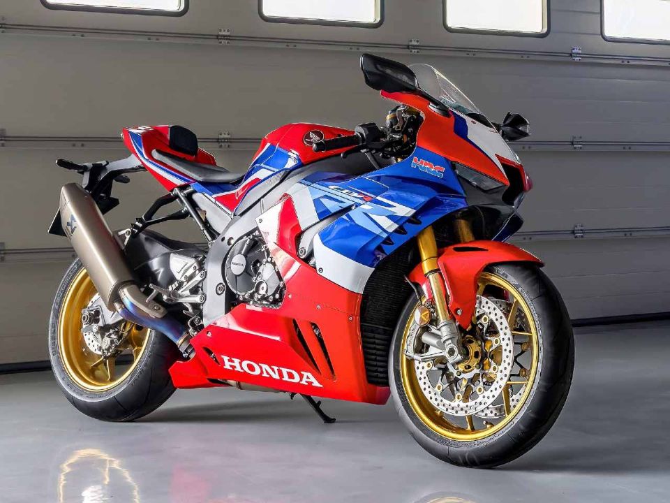 HondaCBR 1000RR-R 2023 - 3/4 frente