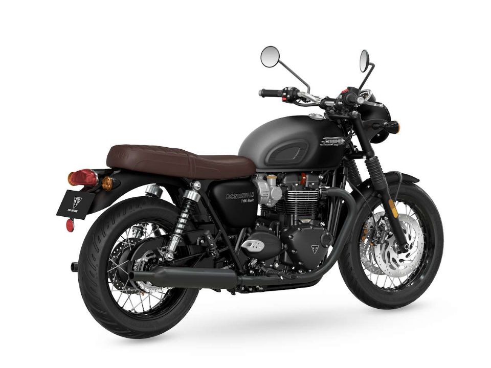 Triumph Bonneville T120 Black 2024 - 3/4 traseira