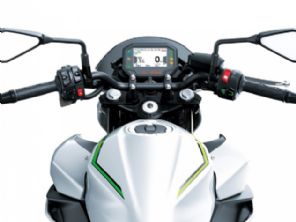 Z7 Hybrid