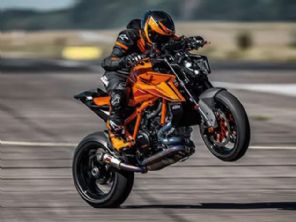 1390 Super Duke R