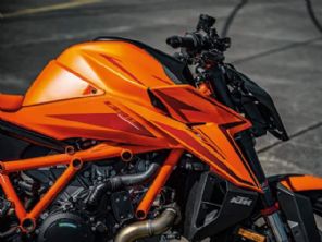 1390 Super Duke R